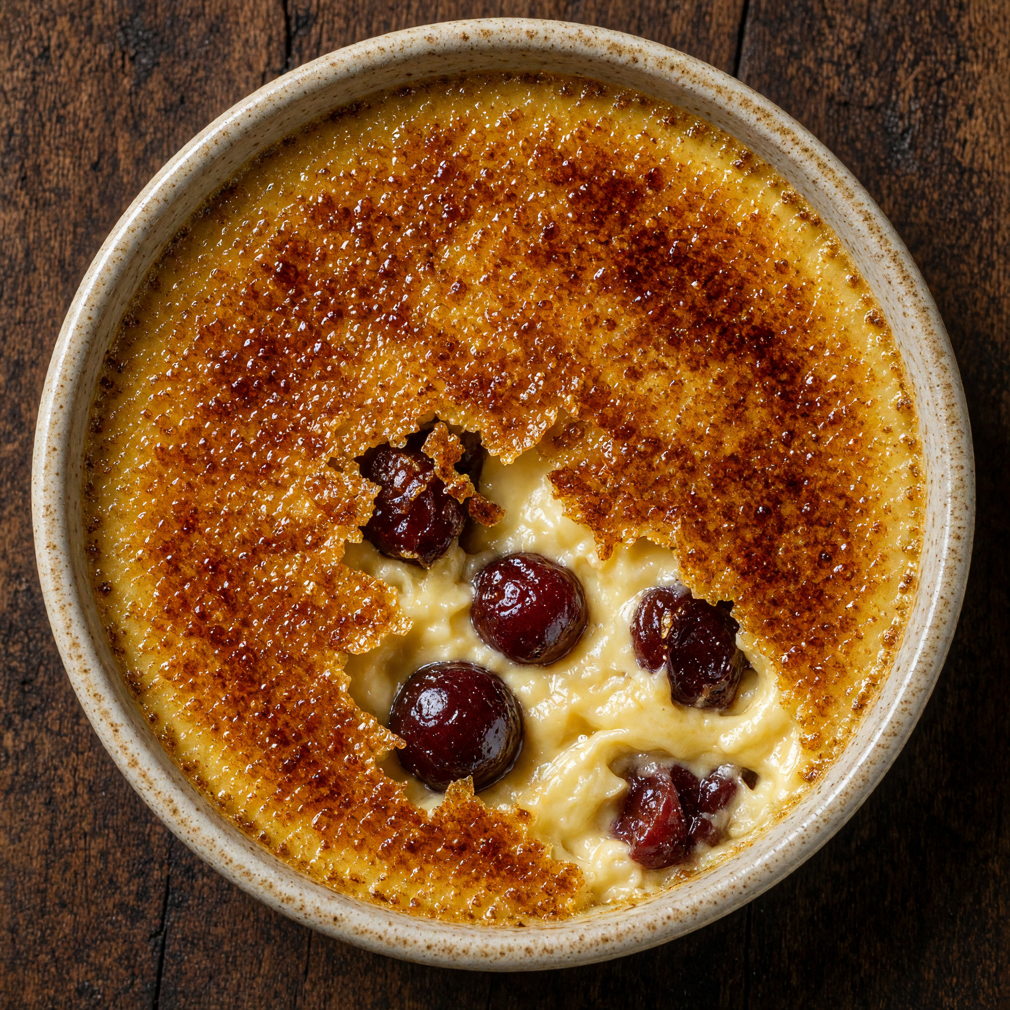 Crème brûlée au Macvin du Jura und Griottines