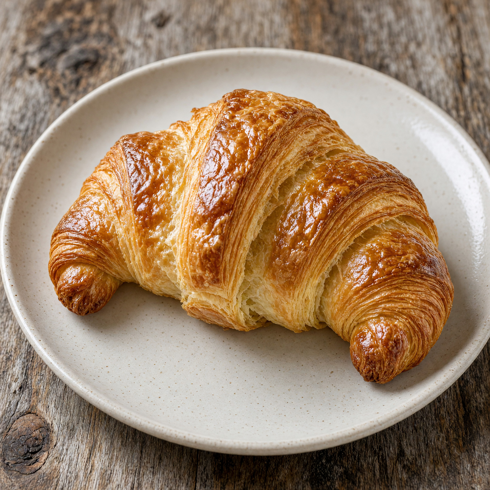 Croissant au beurre – knusprige Schichten zum Frühstück